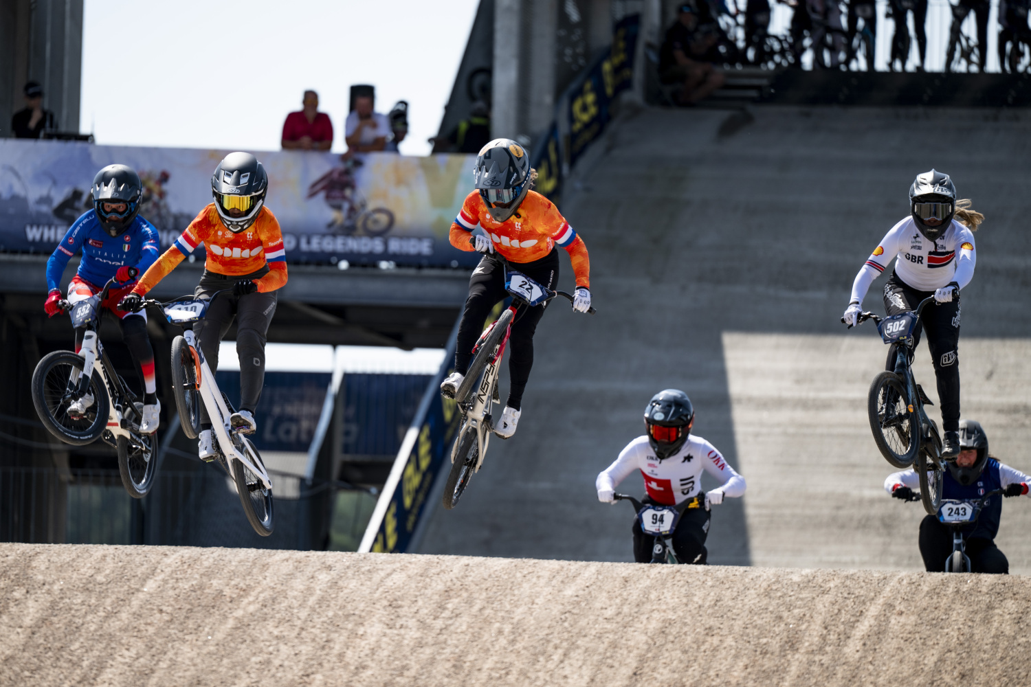 Eiropas BMX čempionāta pirmā diena (Foto: Arvis Ertmanis)