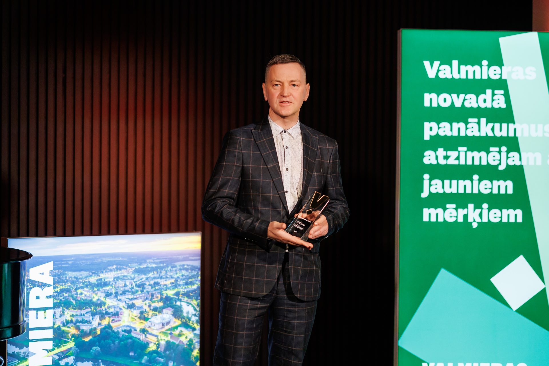 Skats no "Valmieras novada sporta laureāts 2025" balvu pasniegšanas pasākuma.