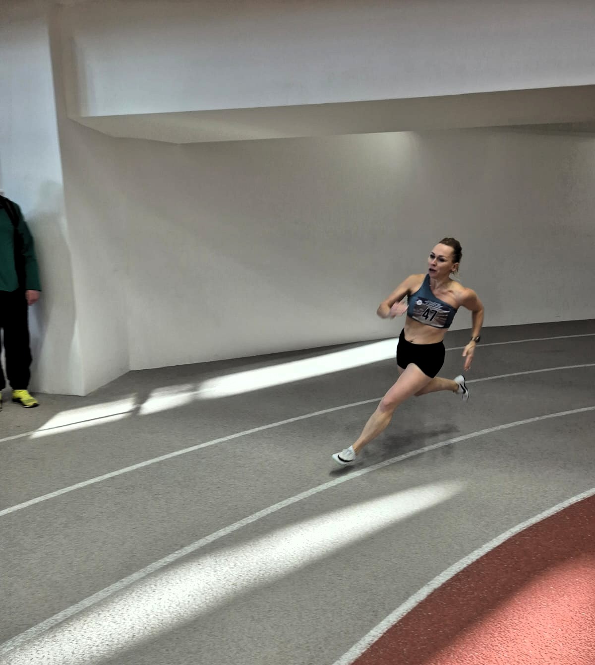 Mirķļi no Valmieras vieglatlētikas vecmeistaru dalības Latvijas Sporta veterānu-senioru savienības 63. sporta spēļu vieglatlētikas sacensībās telpās